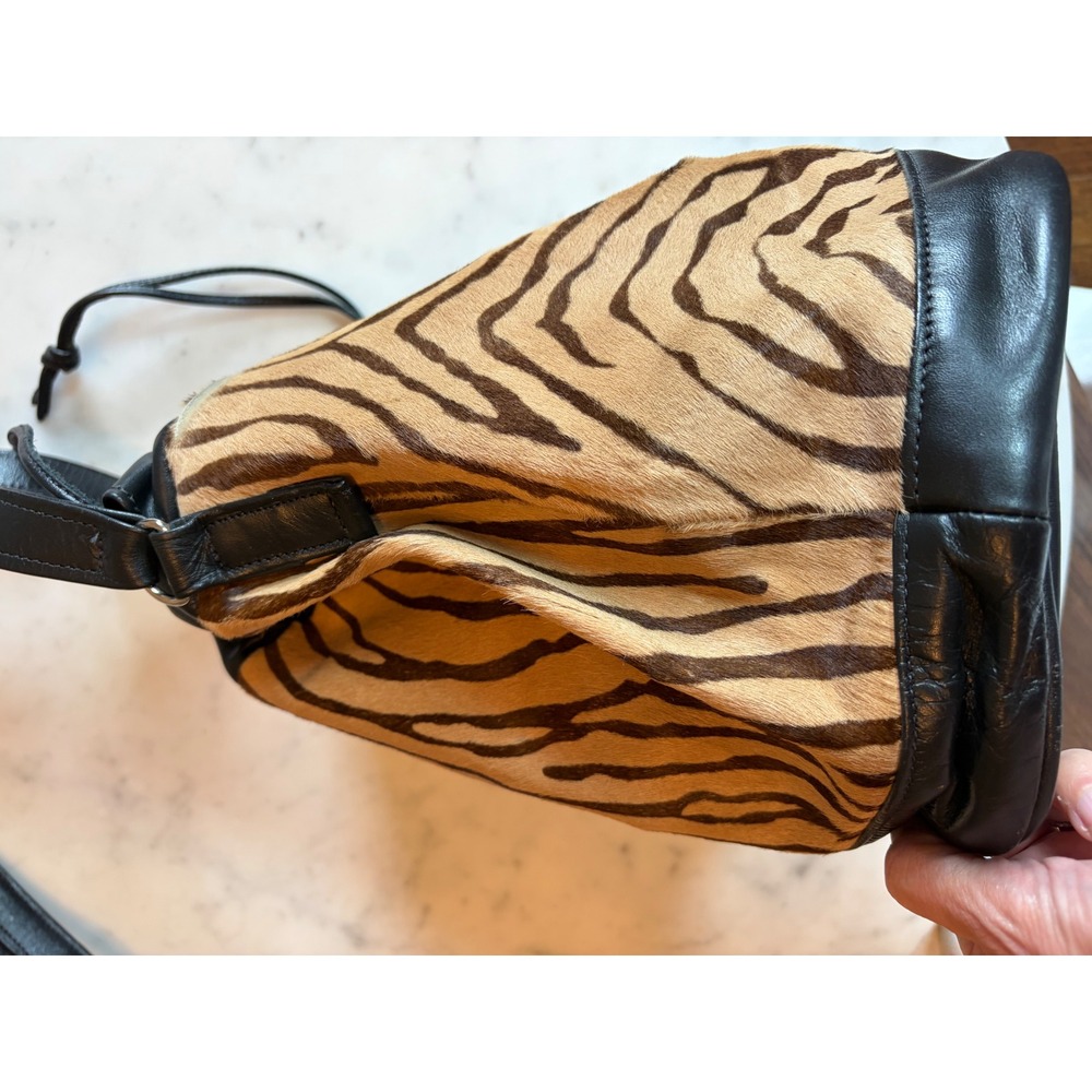 The Elephant Walk Dallas Collectible Zebra Calf Hair Leather Bucket Bag Vintage - Picture 8 of 16